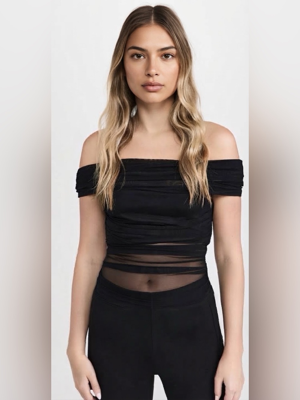 Alice + Olivia Isadola women’s Off-Shoulder Ruched Mesh Top. Size XS/TP.